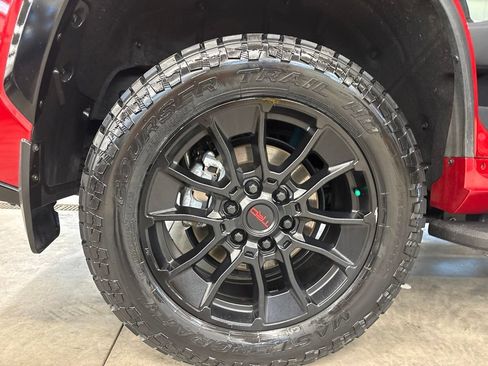 Used 2025 Toyota Sequoia Platinum w/ TRD Off-Road Package AWD/4WD image 30