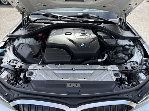 Used 2023 BMW 330i Sedan w/ Premium Package RWD image 34