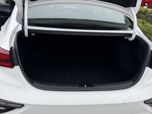 Used 2020 Kia Forte LXS FWD image 23