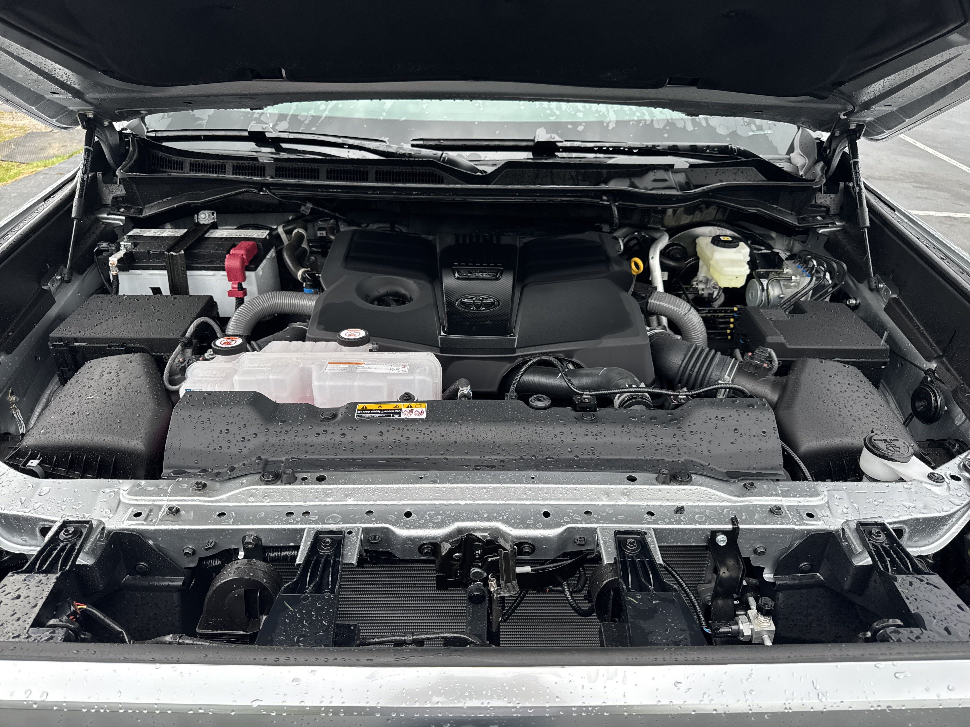 New 2025 Toyota Tundra Limited AWD/4WD image 37