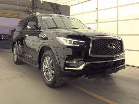 Used 2020 INFINITI QX80 Luxe image 3