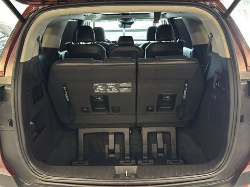 Used 2025 Kia Carnival SX FWD image 27