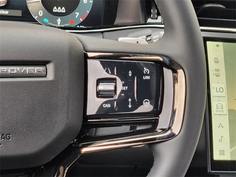 New 2024 Land Rover Range Rover Evoque S image 28