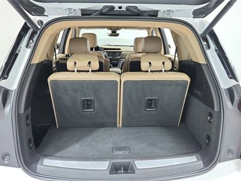 Used 2020 Cadillac XT6 Premium Luxury w/ Platinum Package image 20