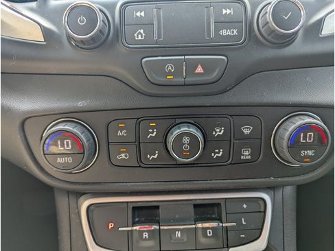 Used 2023 GMC Terrain SLT w/ LPO, 'HIT The Road' Package FWD image 20