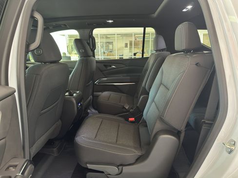 New 2026 Chevrolet Traverse LT w/ Sun and Wheel Package image 6