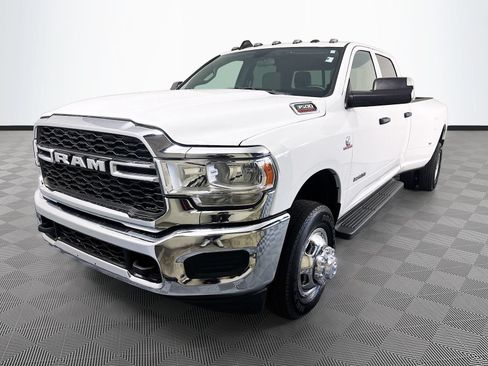 Used 2022 RAM 3500 Tradesman AWD/4WD image 3