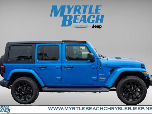 Used 2021 Jeep Wrangler Unlimited Sahara image 7