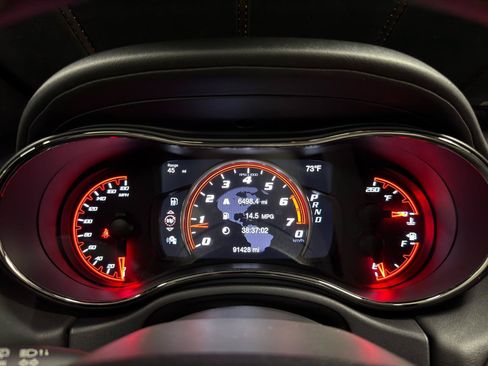 Used 2018 Dodge Durango SRT w/ SRT Interior Appearance Group AWD/4WD image 19