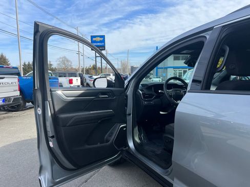 Certified 2025 GMC Acadia Elevation image 15