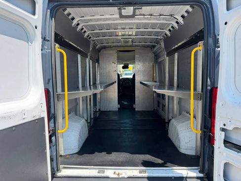 Used 2018 RAM ProMaster 2500 FWD image 15