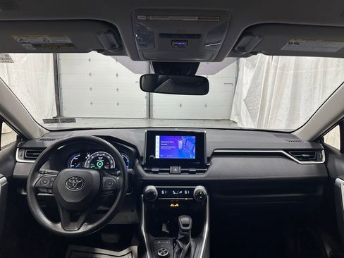 Used 2025 Toyota RAV4 XLE AWD/4WD image 41