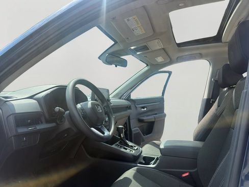 Used 2025 Honda CR-V EX image 9
