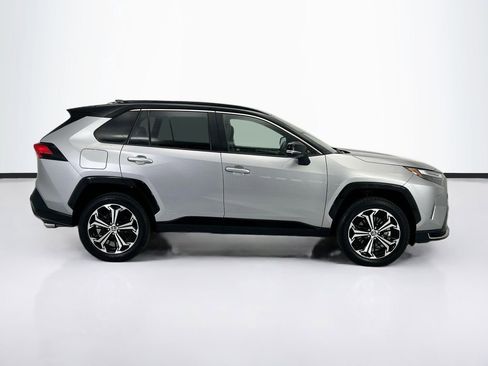 Used 2025 Toyota RAV4 XSE w/ Weather Package AWD/4WD image 4