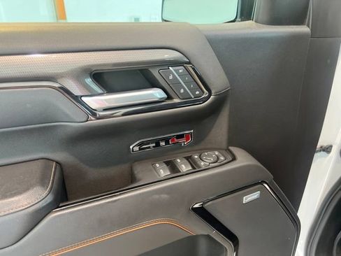 Used 2022 GMC Sierra 1500 AT4 AWD/4WD image 14