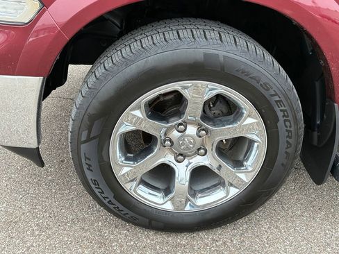 Used 2017 RAM 1500 Laramie w/ Convenience Group image 11