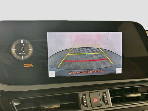 Used 2024 Lexus ES 300h w/ Premium Package FWD image 22