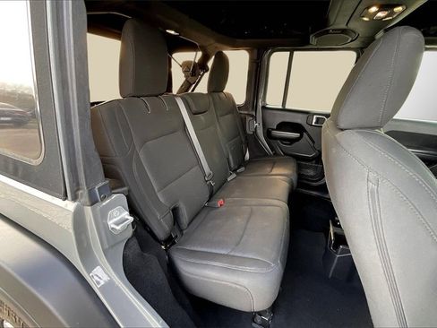 Used 2019 Jeep Wrangler Unlimited Sport S image 25