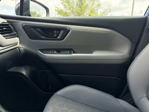 Used 2026 Subaru Forester Base image 29