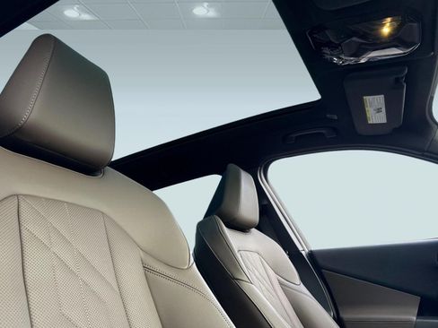 Used 2025 BMW X3 xDrive30i image 15