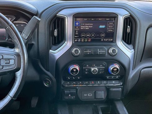 Used 2020 GMC Sierra 1500 SLT image 7