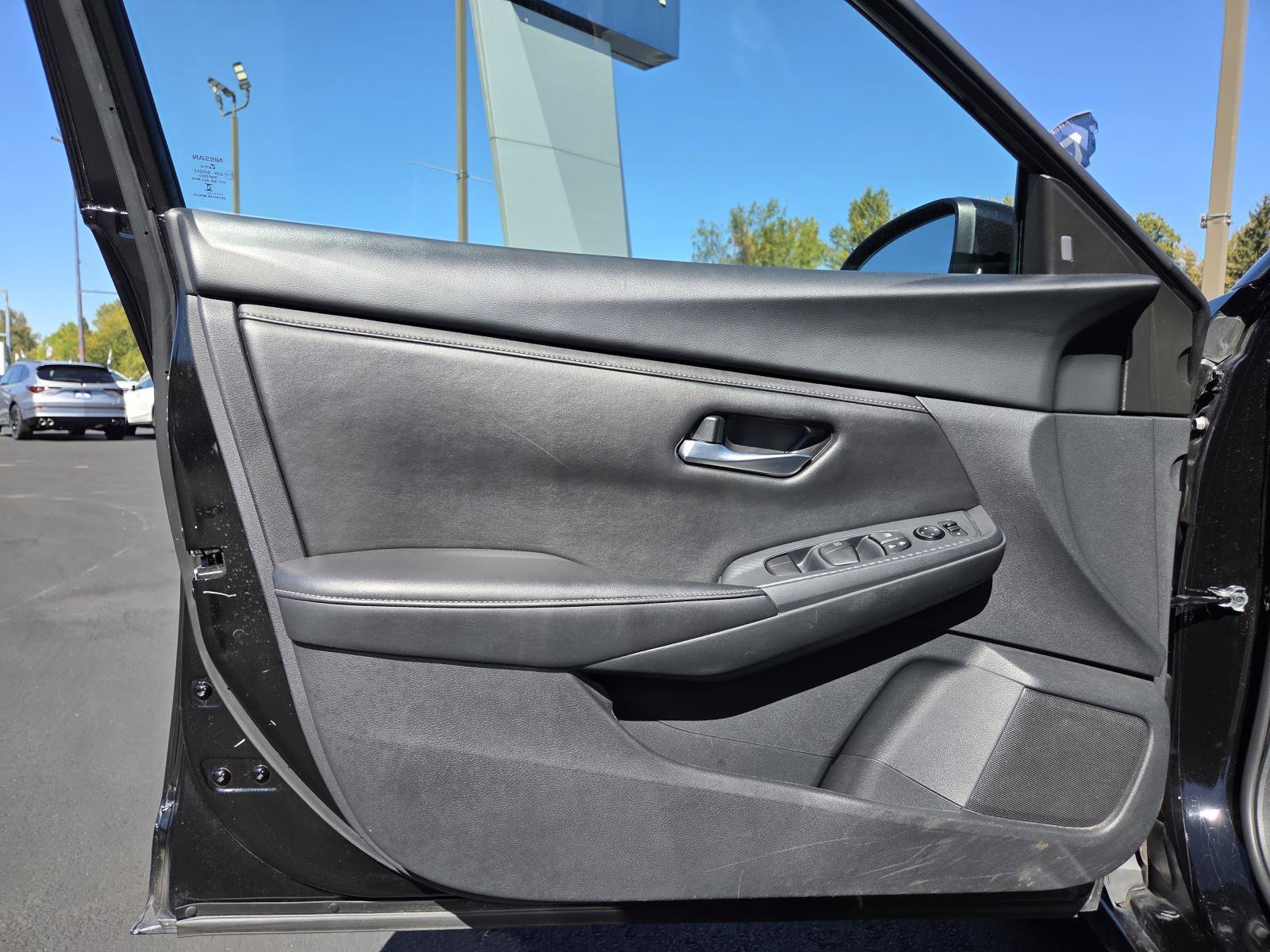 Used 2024 Nissan Sentra SV FWD image 13