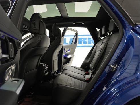 Used 2023 Mercedes-Benz GLC 300 4MATIC image 36