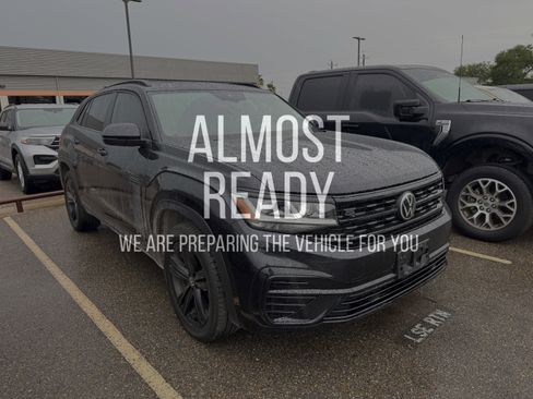 Used 2022 Volkswagen Atlas Cross Sport SEL R-Line AWD/4WD image 5