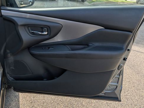 Used 2019 Nissan Murano AWD image 14