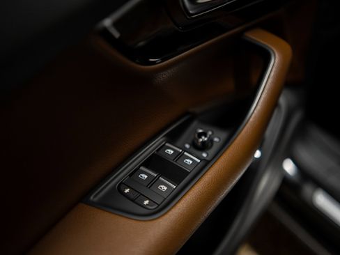 Used 2019 Audi Q7 3.0T Premium w/ Convenience Package image 38