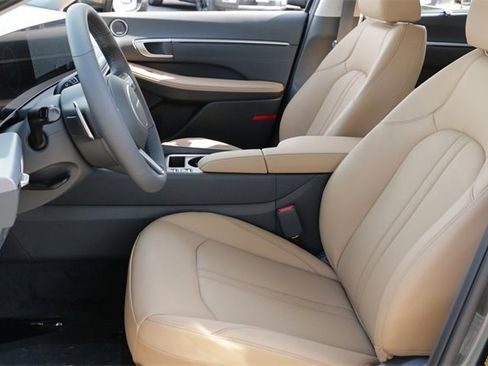 New 2026 Hyundai Sonata Limited image 8