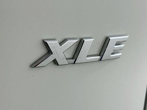 Used 2022 Toyota RAV4 XLE Premium FWD image 29