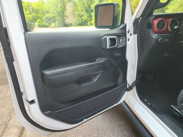 Used 2021 Jeep Gladiator Rubicon AWD/4WD image 10