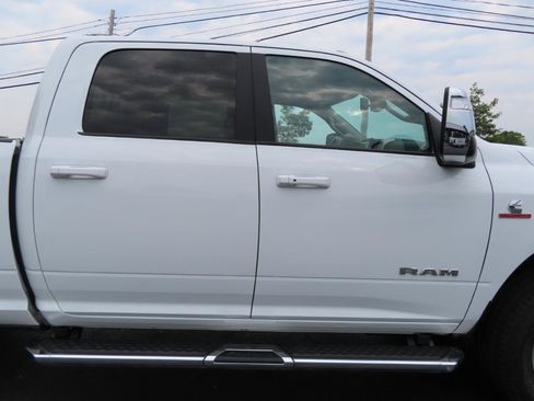 Used 2024 RAM 2500 Laramie AWD/4WD image 22