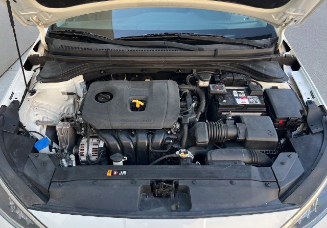 Used 2020 Hyundai Elantra Value Edition w/ Cargo Package (C1) FWD image 41