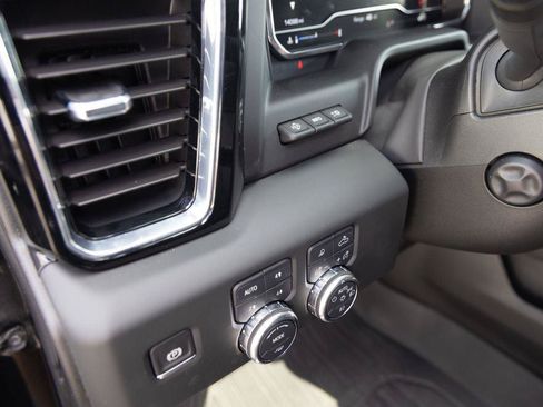 Used 2024 GMC Sierra 1500 Denali w/ Denali Reserve Package AWD/4WD image 19