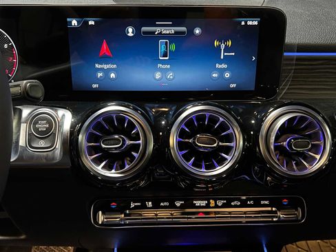 New 2025 Mercedes-Benz GLB 250 4MATIC image 26