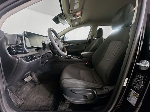 Used 2023 Kia Sportage LX image 13