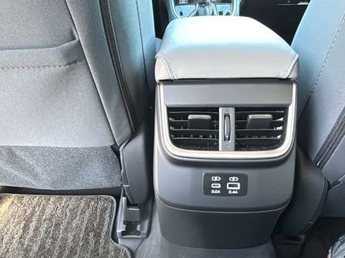 Certified 2025 Subaru Outback Premium AWD/4WD image 16