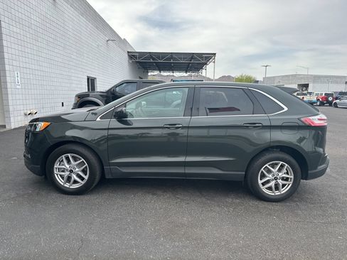 Used 2024 Ford Edge SEL w/ Convenience Package AWD/4WD image 2