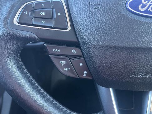 Used 2018 Ford Escape Titanium w/ Ford Safe & Smart Package image 32