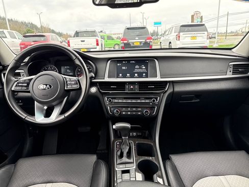 Used 2019 Kia Optima EX image 23