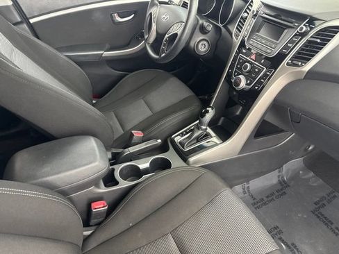 Used 2016 Hyundai Elantra GT FWD image 23
