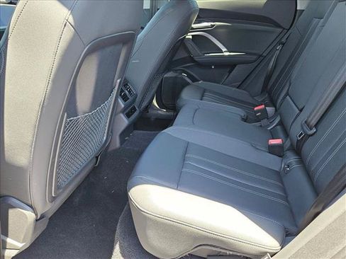 Used 2025 Audi Q5 Premium w/ Convenience Package AWD/4WD image 19