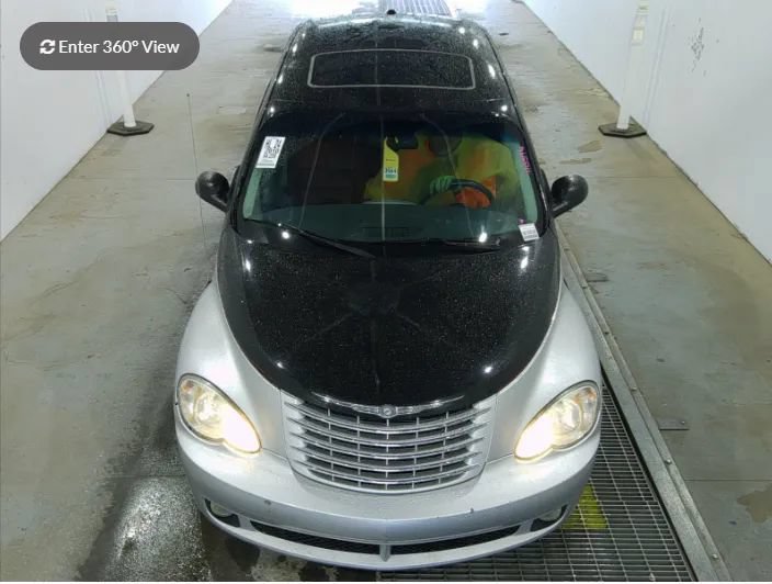 Used 2010 Chrysler PT Cruiser w/ PT Cruiser Couture Edition FWD image 4