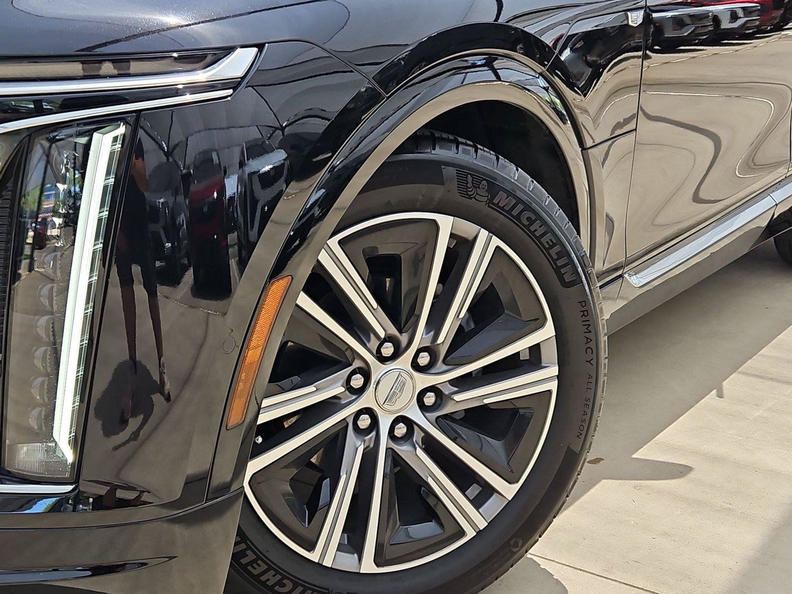 Certified 2024 Cadillac Lyriq Luxury RWD image 8