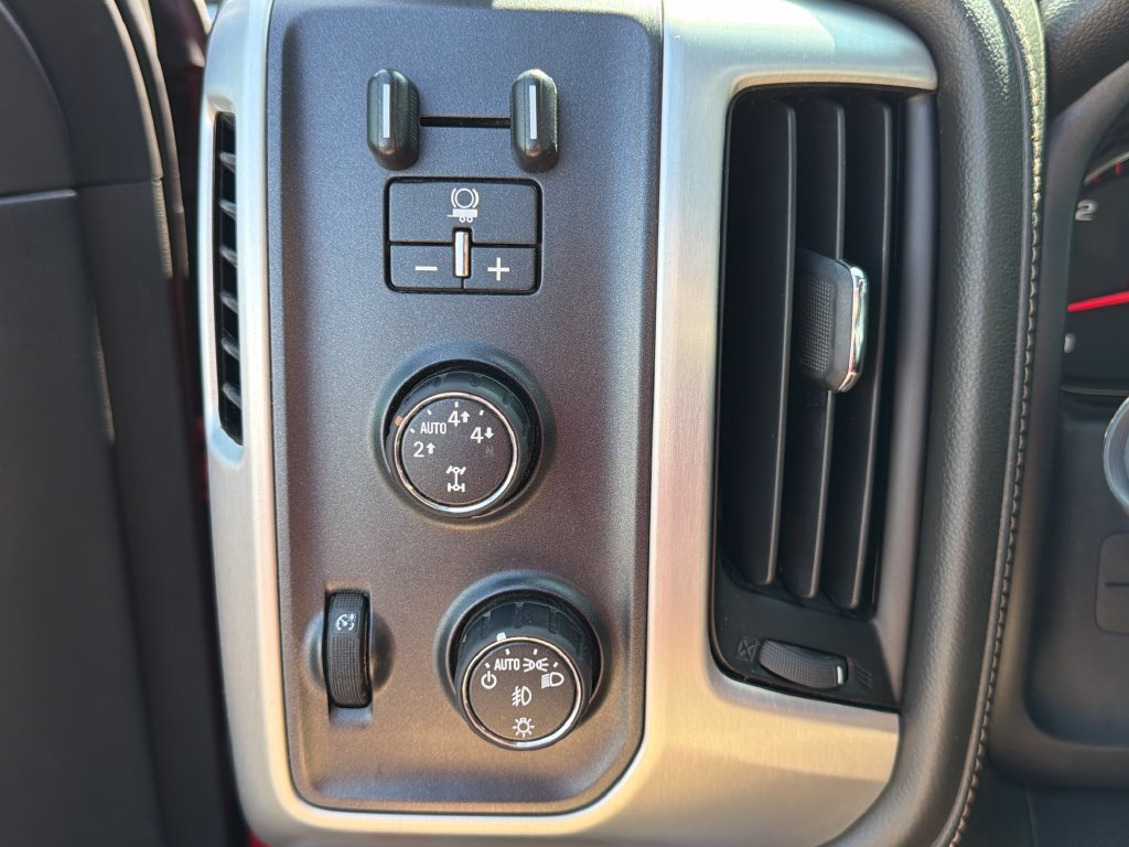 Used 2016 GMC Sierra 1500 SLT w/ SLT Premium Package AWD/4WD image 25
