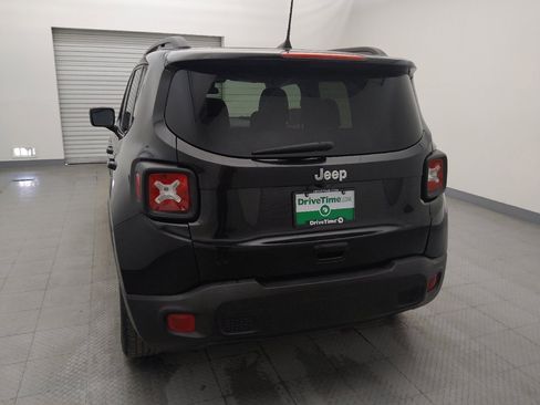 Used 2019 Jeep Renegade Latitude image 6