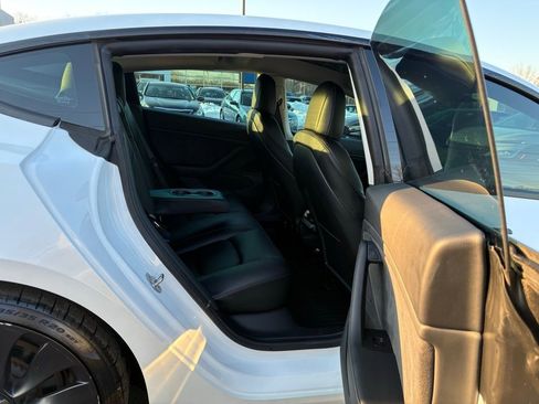 Used 2021 Tesla Model 3 Performance image 21