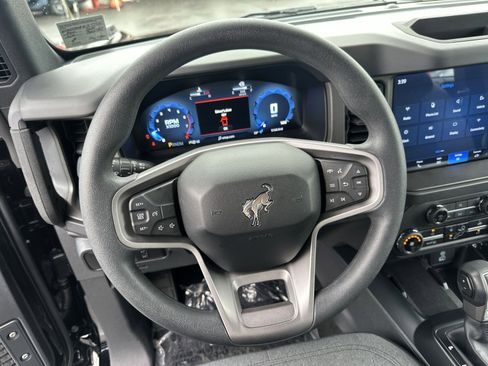 Used 2025 Ford Bronco 4-Door AWD/4WD image 24